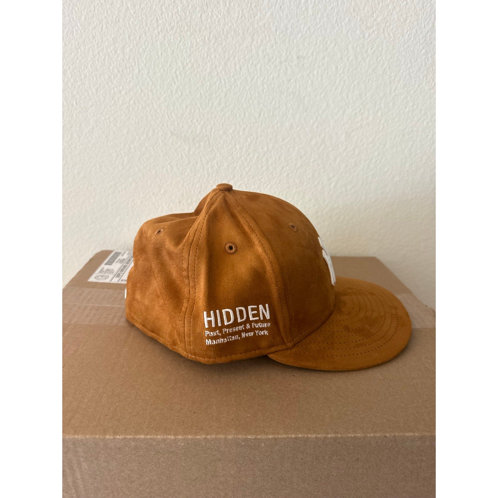 Hidden NY x New Era New York Yankees 59FIFTY Low Profile Fitted Hat Brown 7 5/8