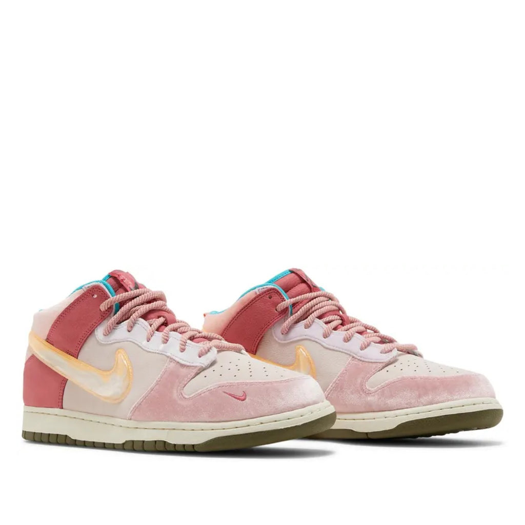 Social Status x Nike Dunk Mid 'Strawberry Milk'