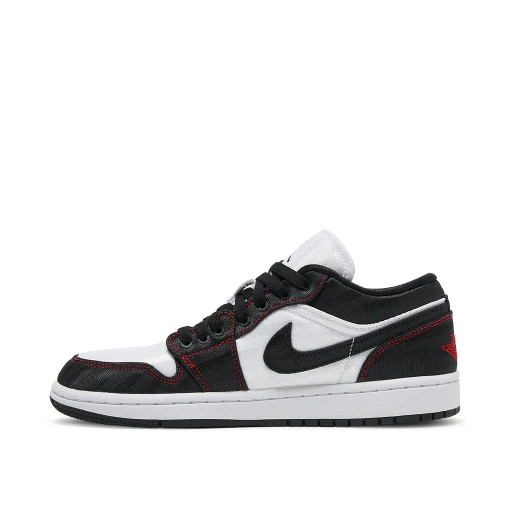 Air Jordan 1 Low Wmns  SE Utility 'White Black Red'